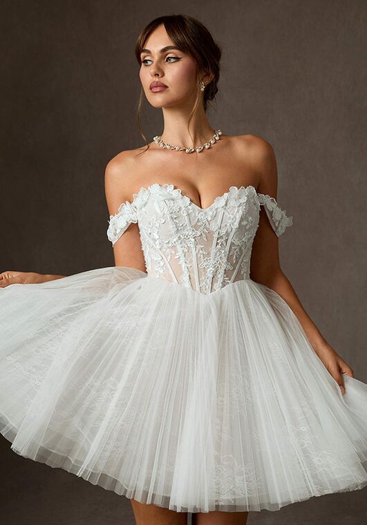 【バラ可】ロフト　ドレスアップ　アビサル Azazie Azazie Sorel in Diamond White Wedding Dress | The Knot