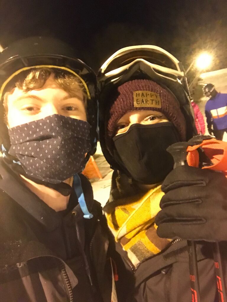 Sarah & Mike try skiing for the first time!