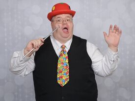 Mr. Oops Children Magician - Comedy Magician - Burnsville, MN - Hero Gallery 3