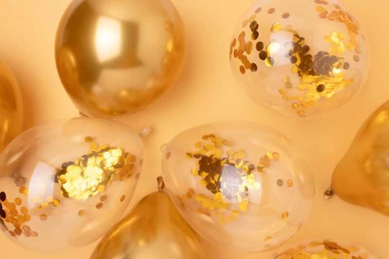 24k Gold birthday party ideas - gold confetti