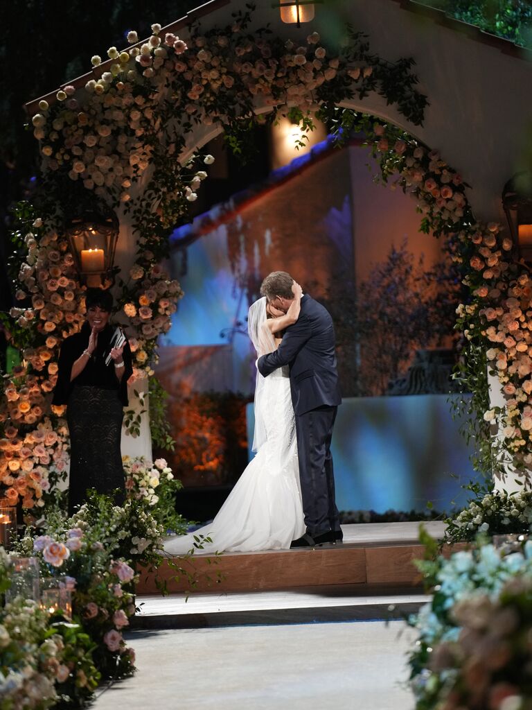 Gerry Turner and Theresa Nist's wedding kiss
