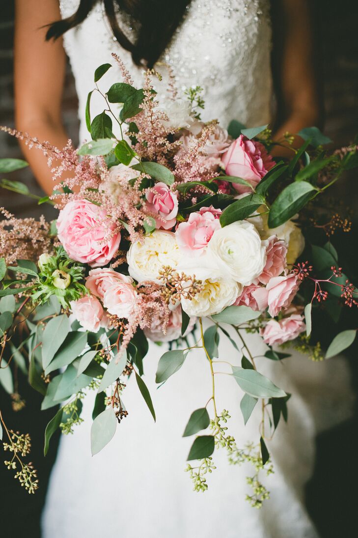 Pink and White Romantic Bouquet — free download