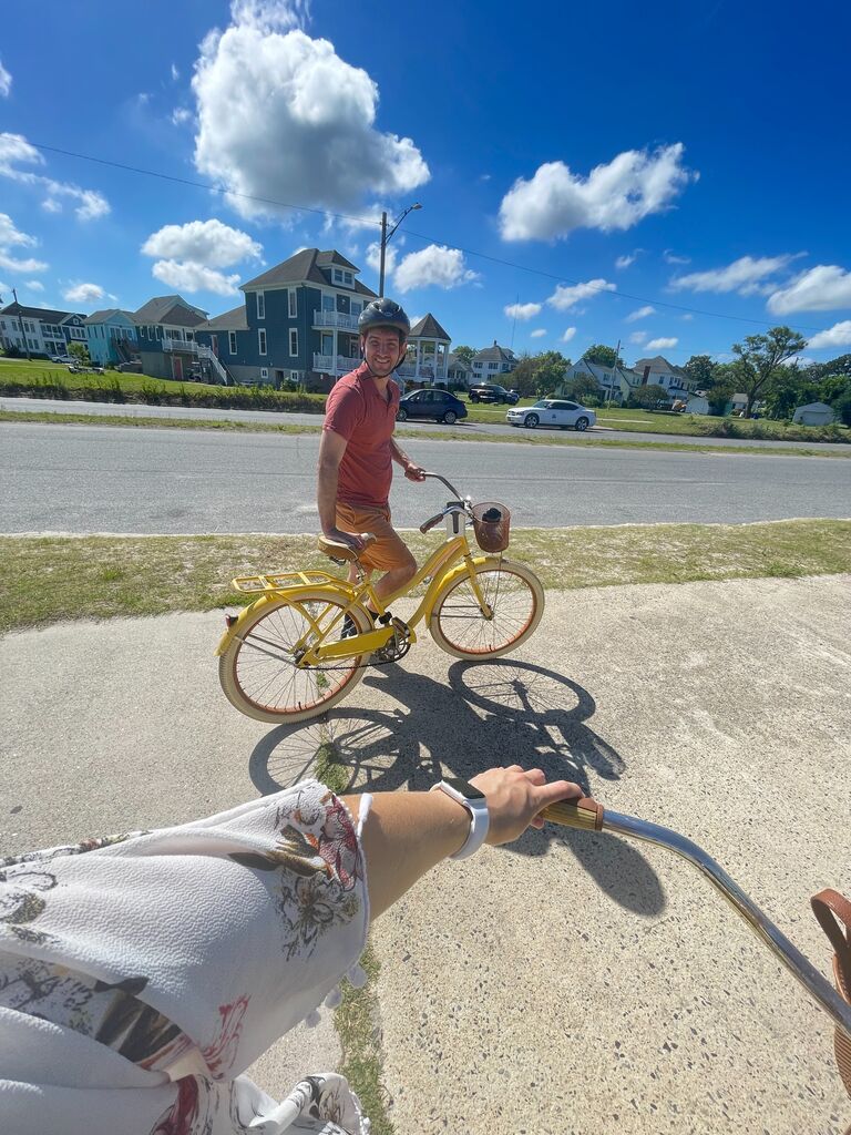 Joined Fernando and Sergio in Virginia for a get-a-way weekend and had a detour night in Cape Charles just the two of us. We found we can both do flat biking reasonably well. Only minor injuries sustained on this day. 