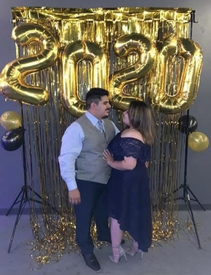 2020 was a challenging year for many of us, but it gave Jesús and Erica a valuable opportunity to truly focus on what their next chapter in life would be.
/
El 2020 fue un año difícil para muchos de nosotros, pero le dio a Jesús y Erica una valiosa oportunidad para concentrarse realmente en lo que sería su siguiente capítulo en la vida.
