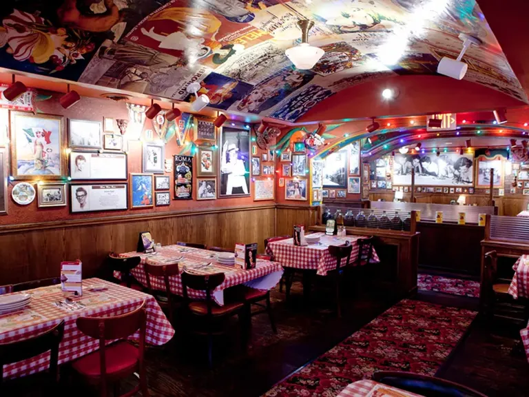 Buca di Beppo Station Square