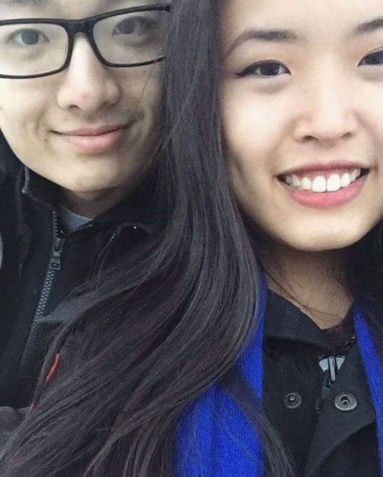 Joanna and Ben start dating shortly after starting at the University of Waterloo! Ben eventually convinces Joanna to switch into CS.