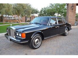 Rolls Royce for Weddings and Special Occasions - Classic Car Rental - Hattiesburg, MS - Hero Gallery 4