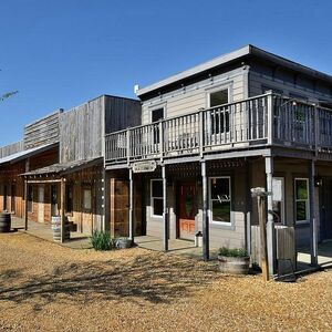 Gallery Photo 6