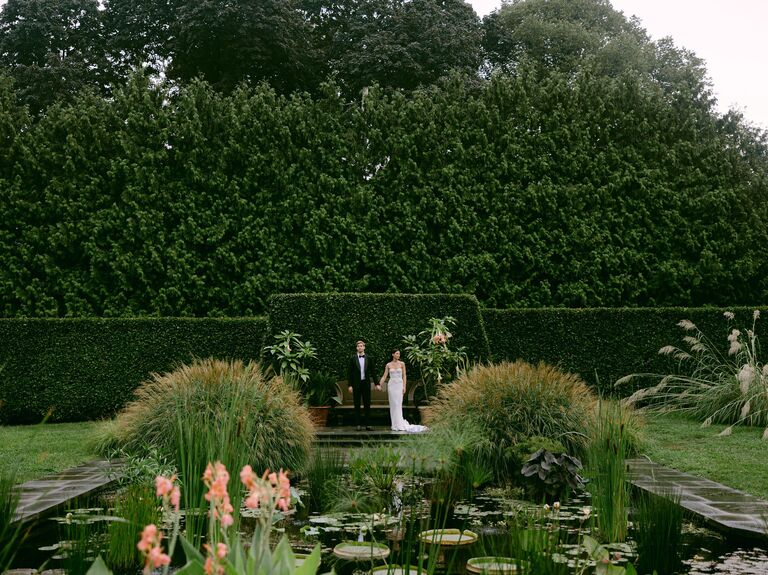 green garden wedding venue ideas for your spring ceremony