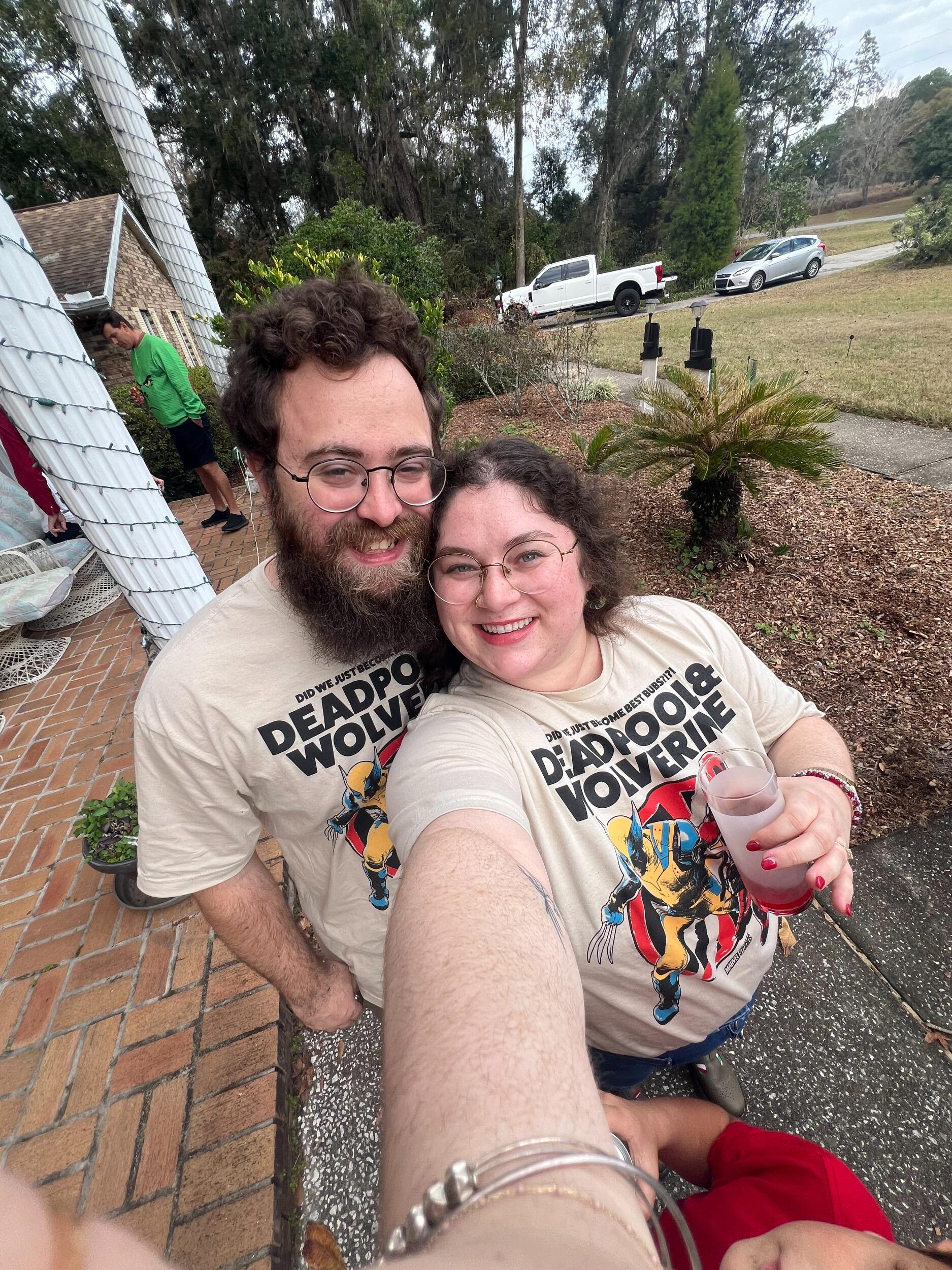 Lisette and Francis' first Christmas celebrated in the same country, wearing their matching deadpool shirts of course. 