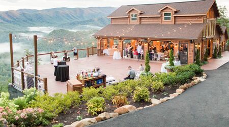 Casual Summer Wedding in Pigeon Forge, The Magnolia Venue