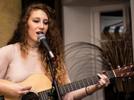 Brielle Liebman - Singer Guitarist - Brooklyn, NY - Hero Gallery 1