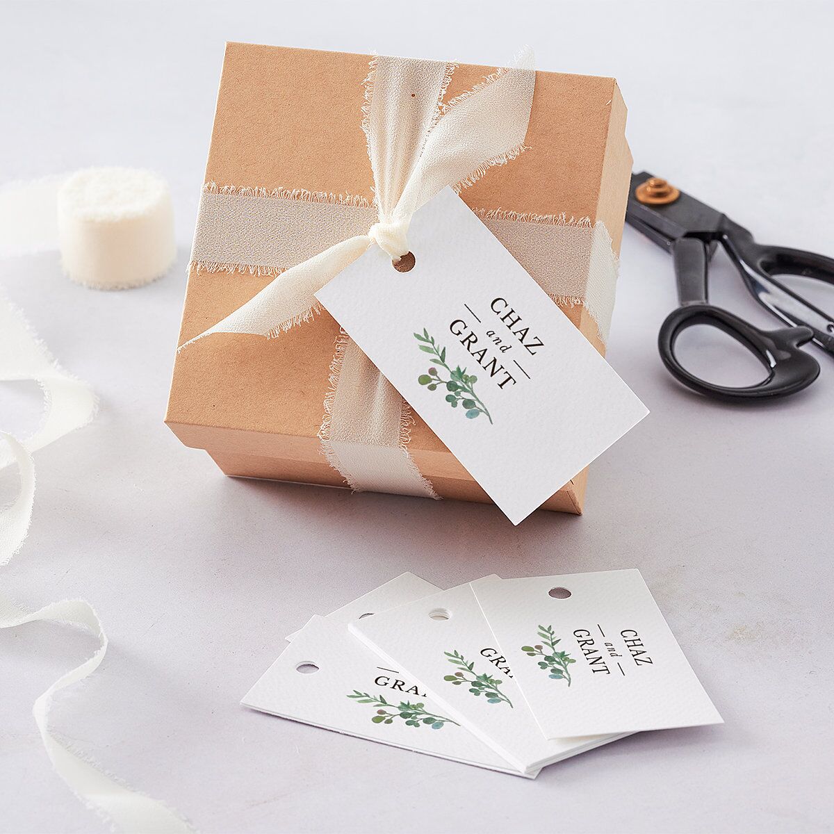 Leafy Hoops Favor Gift Tags — view 5