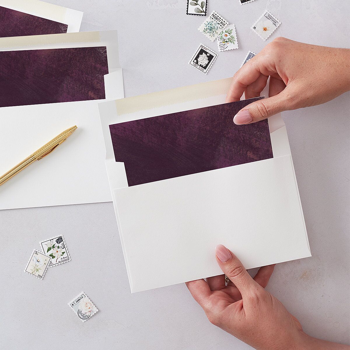 Elegant Holiday Envelope Liners Bordeaux Standard