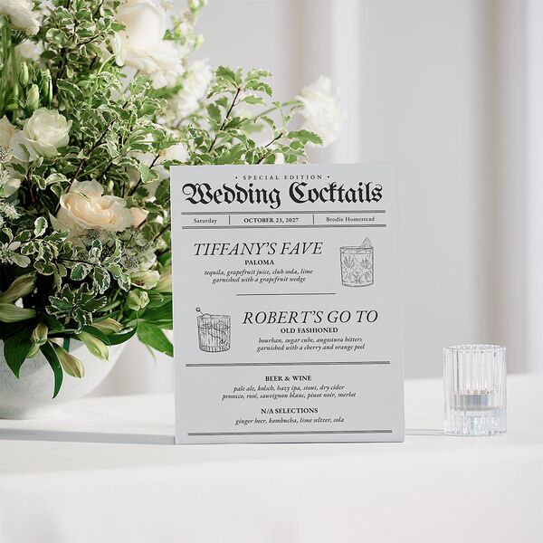 Newspaper Bended Tabletop Sign X-small Pure White Standard Plastic XS Tabletop Table