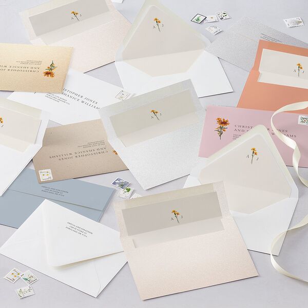 Wild Daisies Euro Envelope Liners Buttercup Luxe