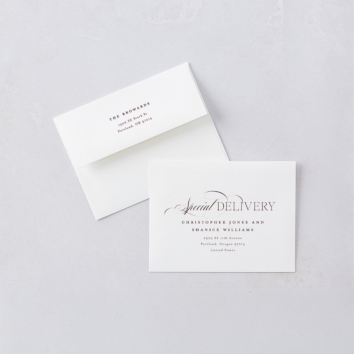 Meet the Newlyweds Thank You Cards Burgundy