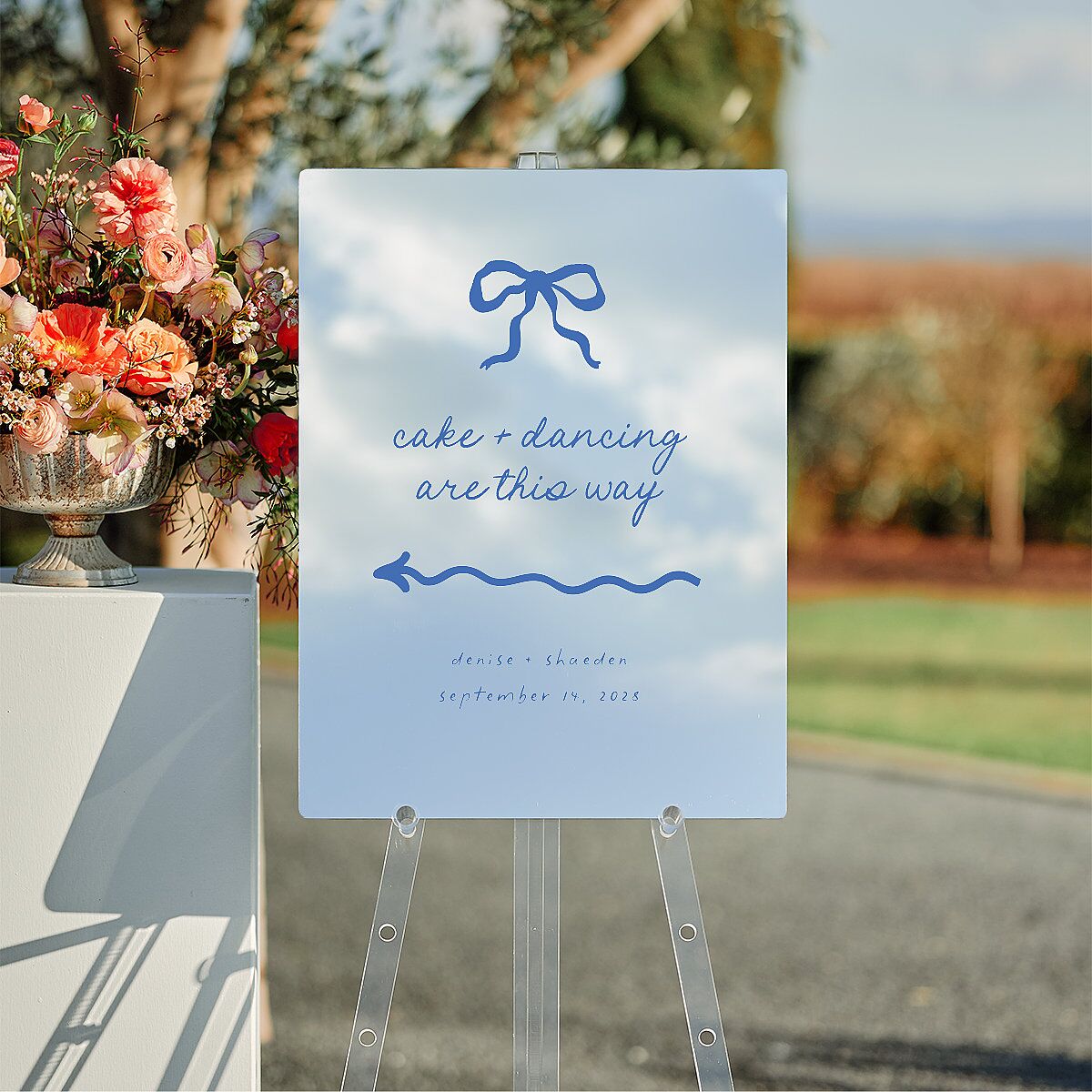 Dainty Bow Mirrored Acrylic Direction Sign Medium Peridot Mirrored Acrylic M Direction Standard