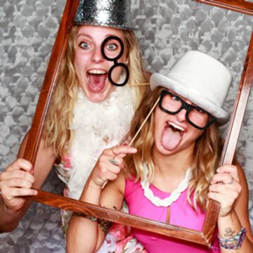 Naterpix Photo Booths - Photo Booth - Harrisburg, PA - Hero Main